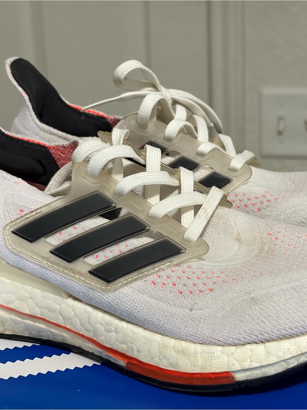Adidas Ultraboost 21 J "Tokyo" (GX2560) size 5Y
